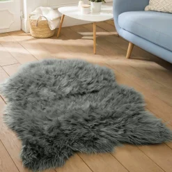 Tapis poils forme peau de bête