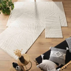 Tapis rectangulaire, motif végétal en relief