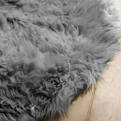 Tapis rond poils longs