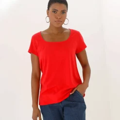 T-shirt col carré, manches courtes
