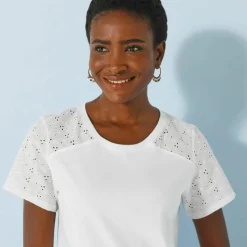 T-shirt col rond manches courtes, détail broderie anglaise