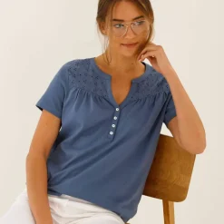 T-shirt col tunisien manches courtes, broderie anglaise