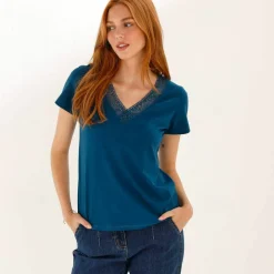 T-shirt col V dentelle