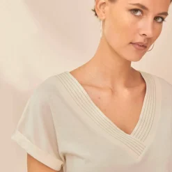 T-shirt col V, manches courtes