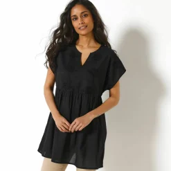 Tunique à plastron broderie anglaise, manches courtes