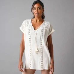 Tunique unie, dentelle et crépon