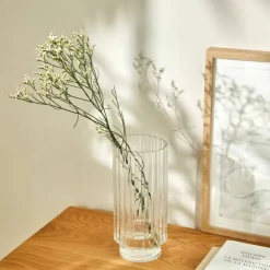 Vase en verre strié