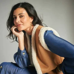 Veste fourrée sans manches, en suédine