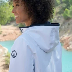 Veste imperméable à capuche