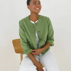Veste unie boutonnée, col rond